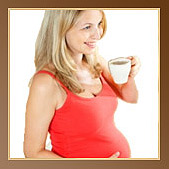 Pregnant mum with Teeccino